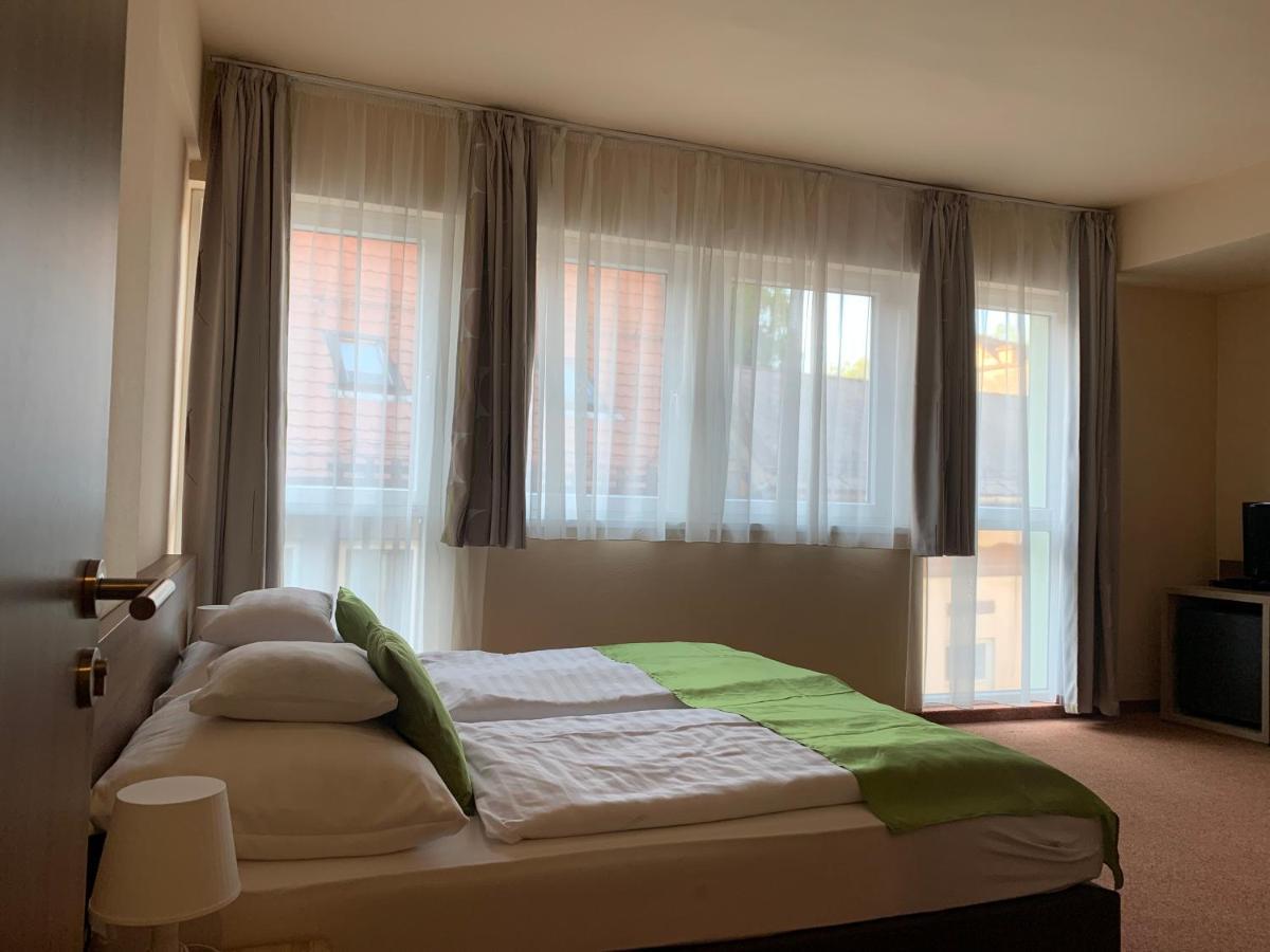 Centrooms Eger Luaran gambar